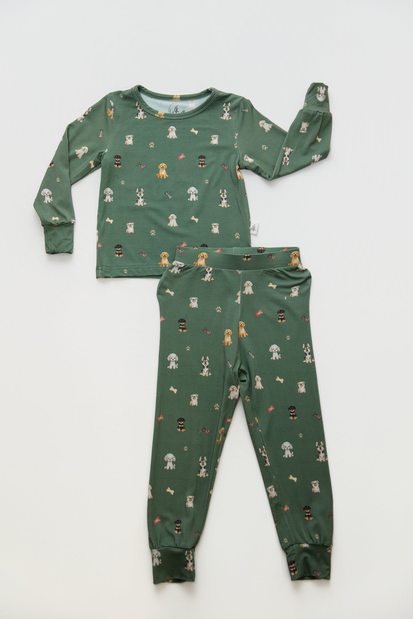 Long Sleeve Pajamas in Wag Town