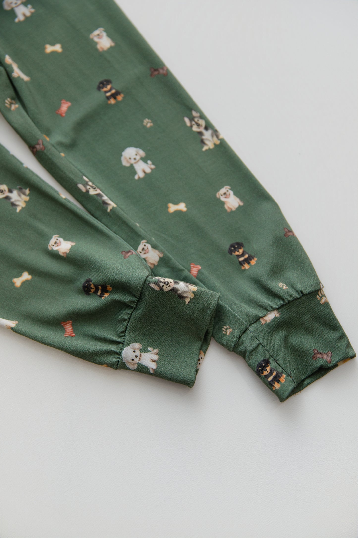 Long Sleeve Pajamas in Wag Town