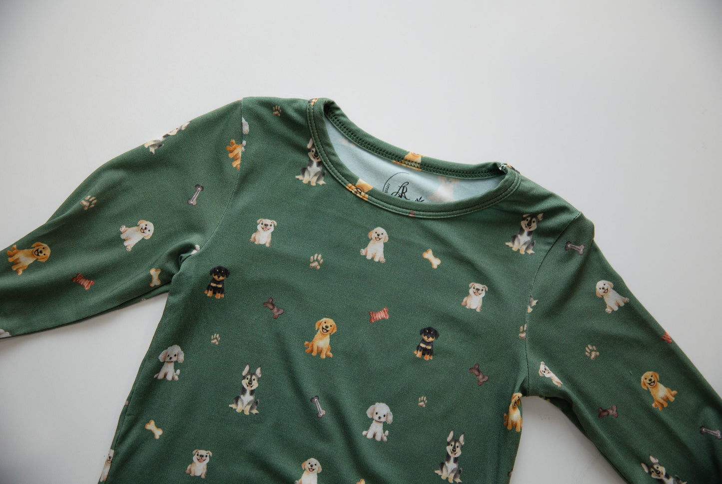 Long Sleeve Pajamas in Wag Town